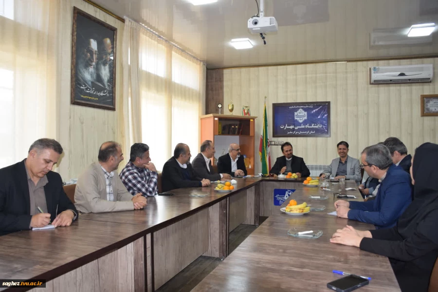 جلسه شورای اداری آموزشکده ملی مهارت سقز با حضور رئیس واحد استانی کردستان  10
