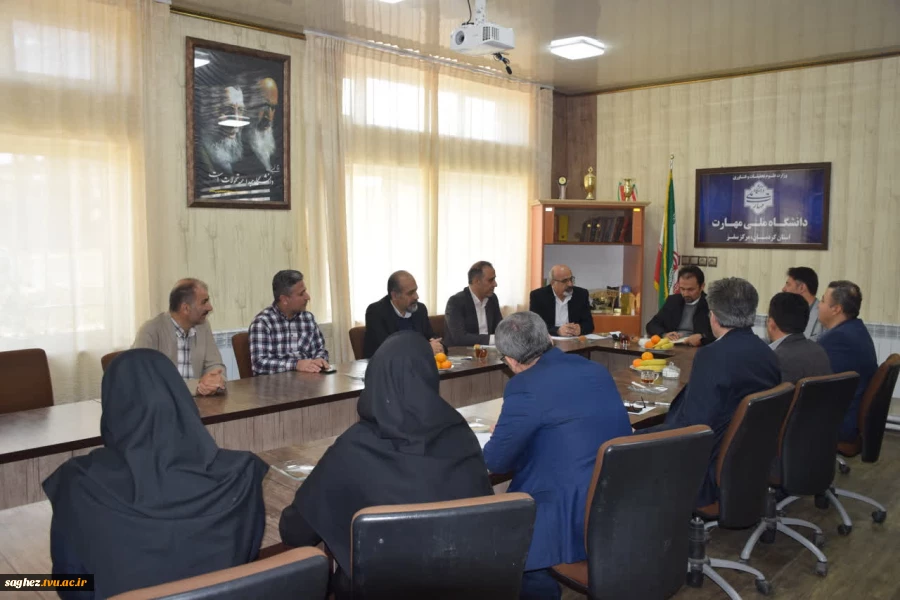 جلسه شورای اداری آموزشکده ملی مهارت سقز با حضور رئیس واحد استانی کردستان  13