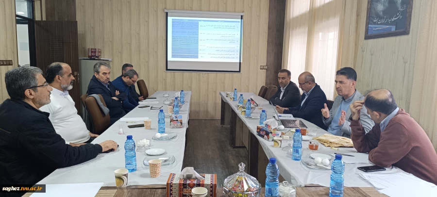 نشست اعضای هیئت رئیسه دانشگاه ملی مهارت با جناب آقای دکتر نوری رئیس دانشگاه ملی مهارت استان کردستان مرکز سقز. 3